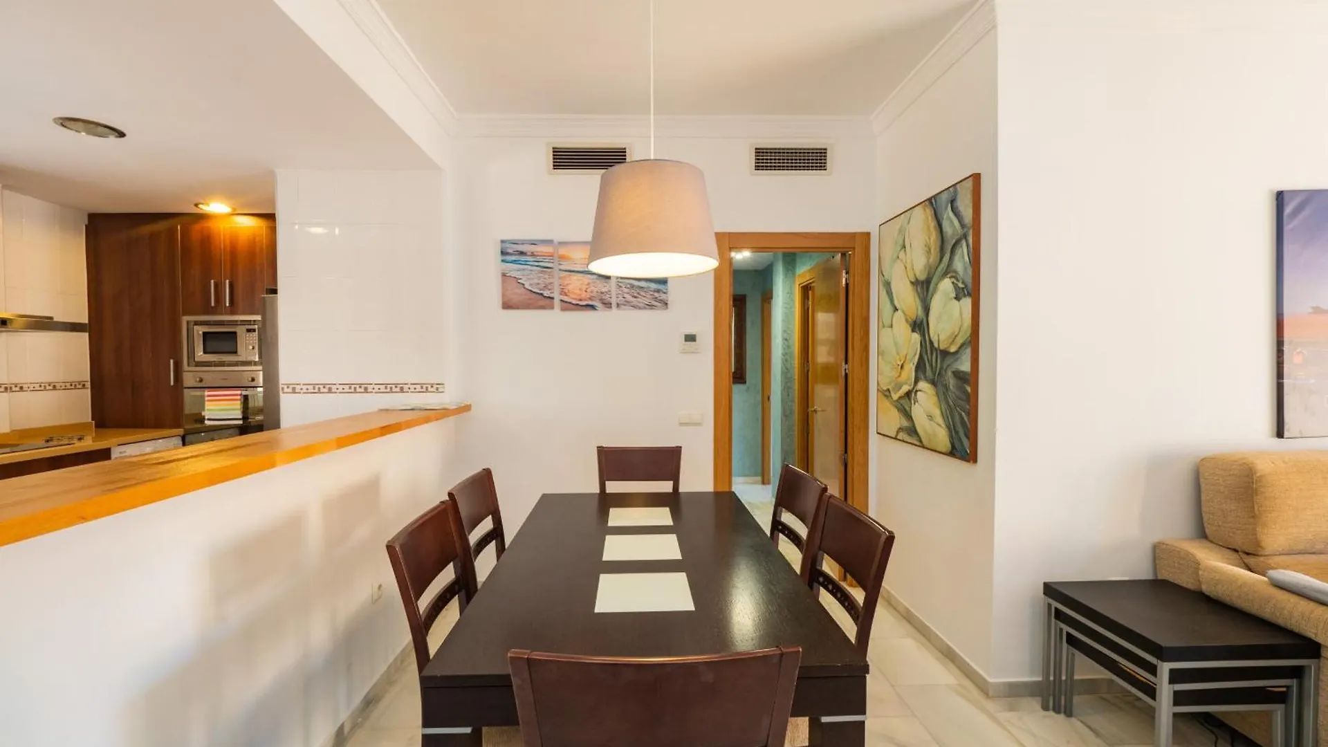 Cubo'S Cabopino Beach Marbella Apartment