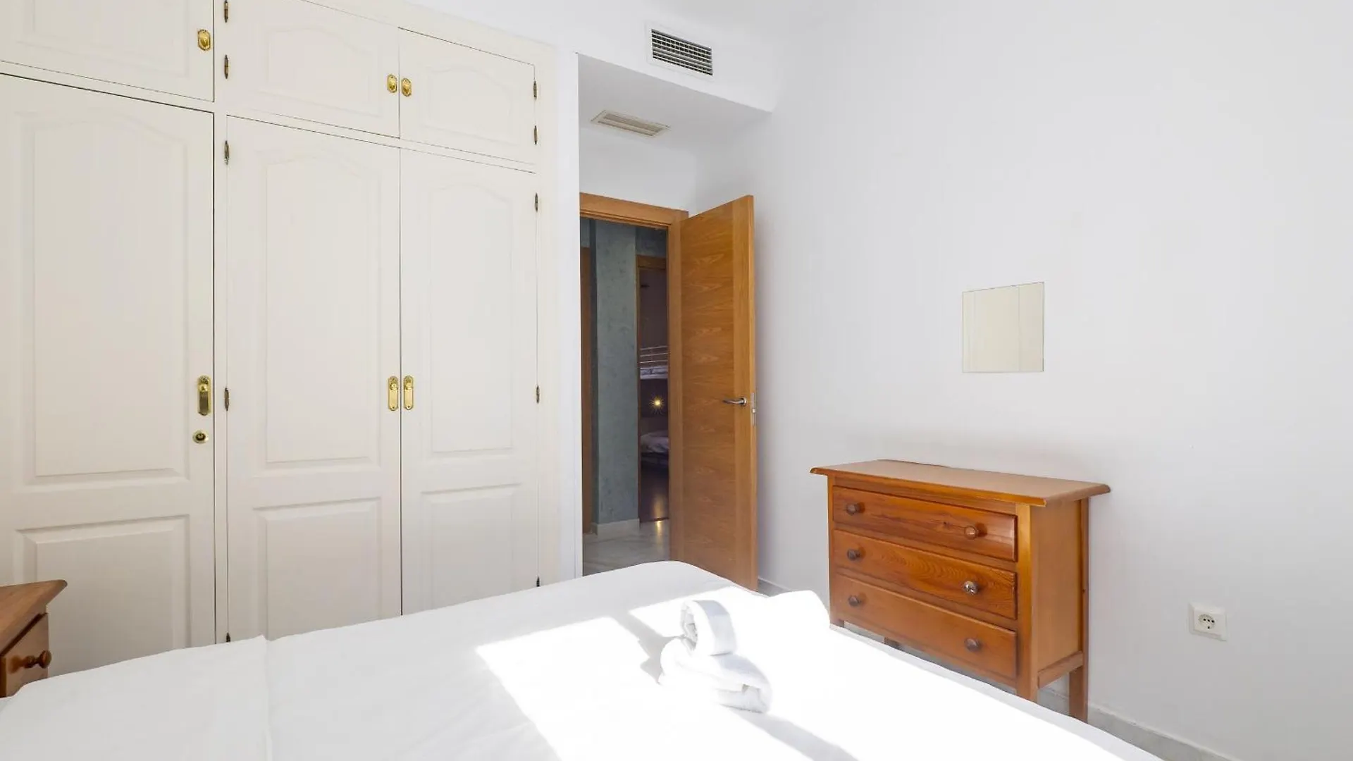 Cubo'S Cabopino Beach Marbella Apartment Spanien